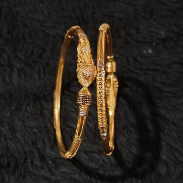 916 Gold Delicate Bangle by 